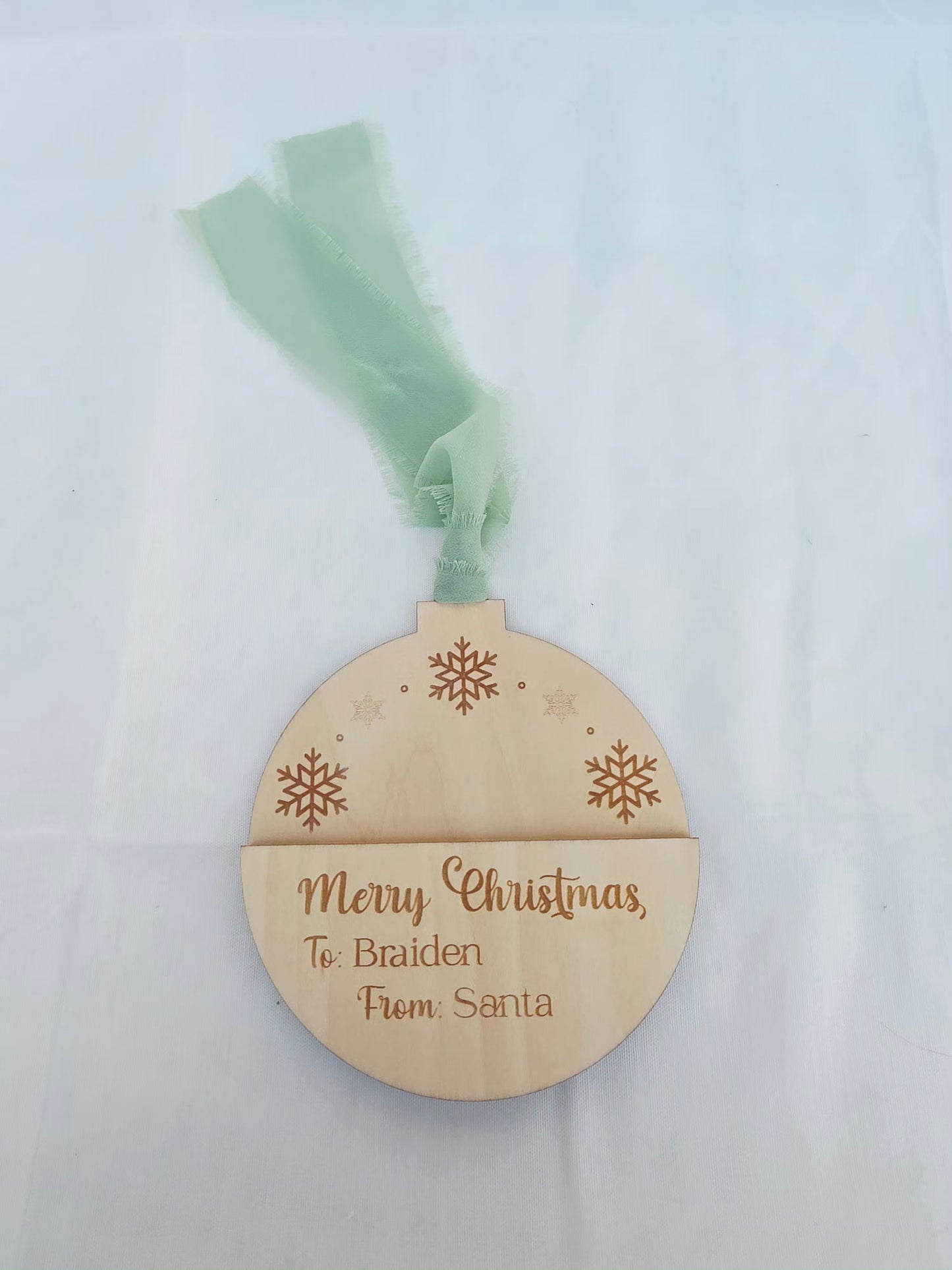 GIFT TAG BAUBLE HOLDER