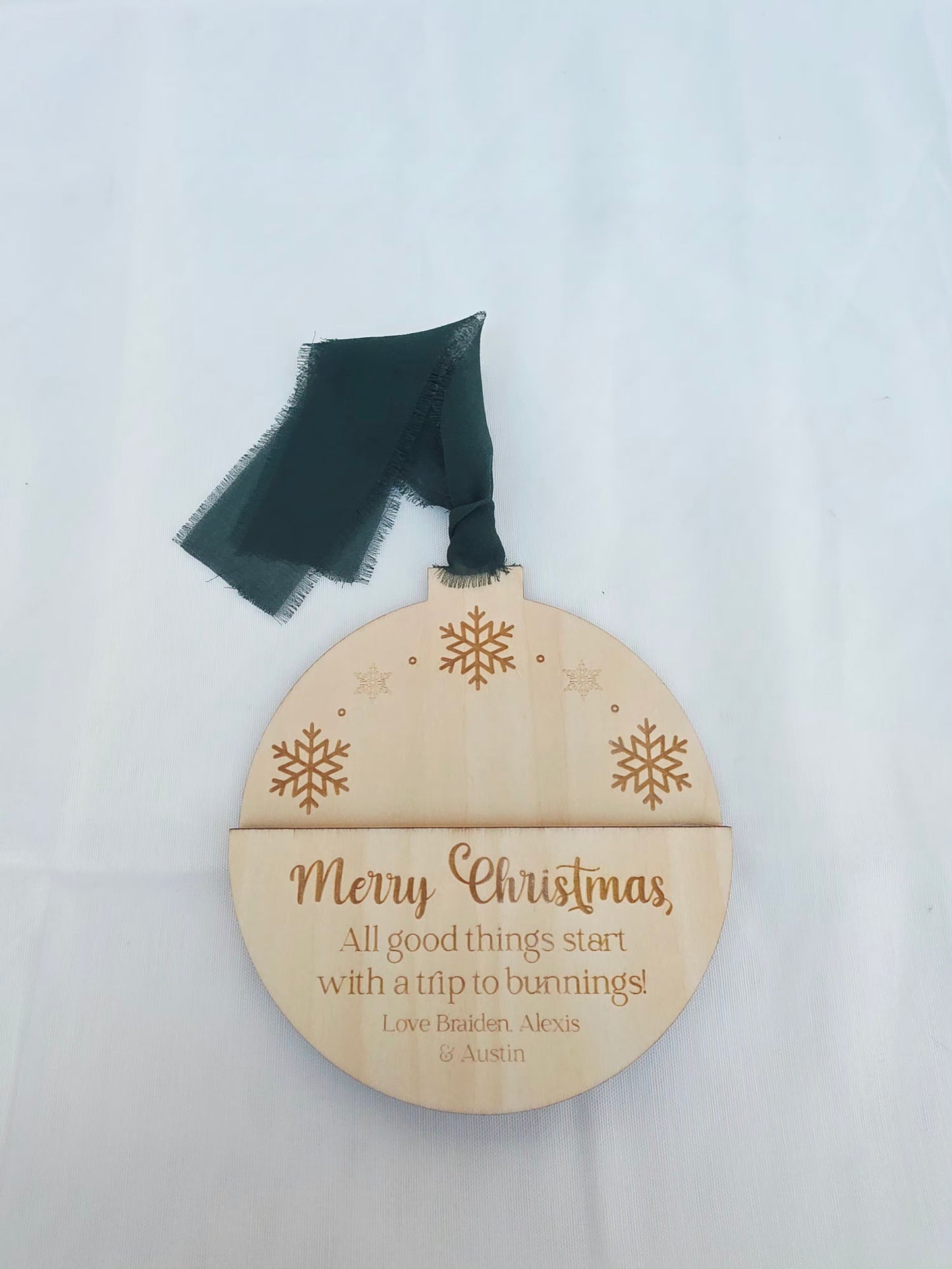 GIFT TAG BAUBLE HOLDER