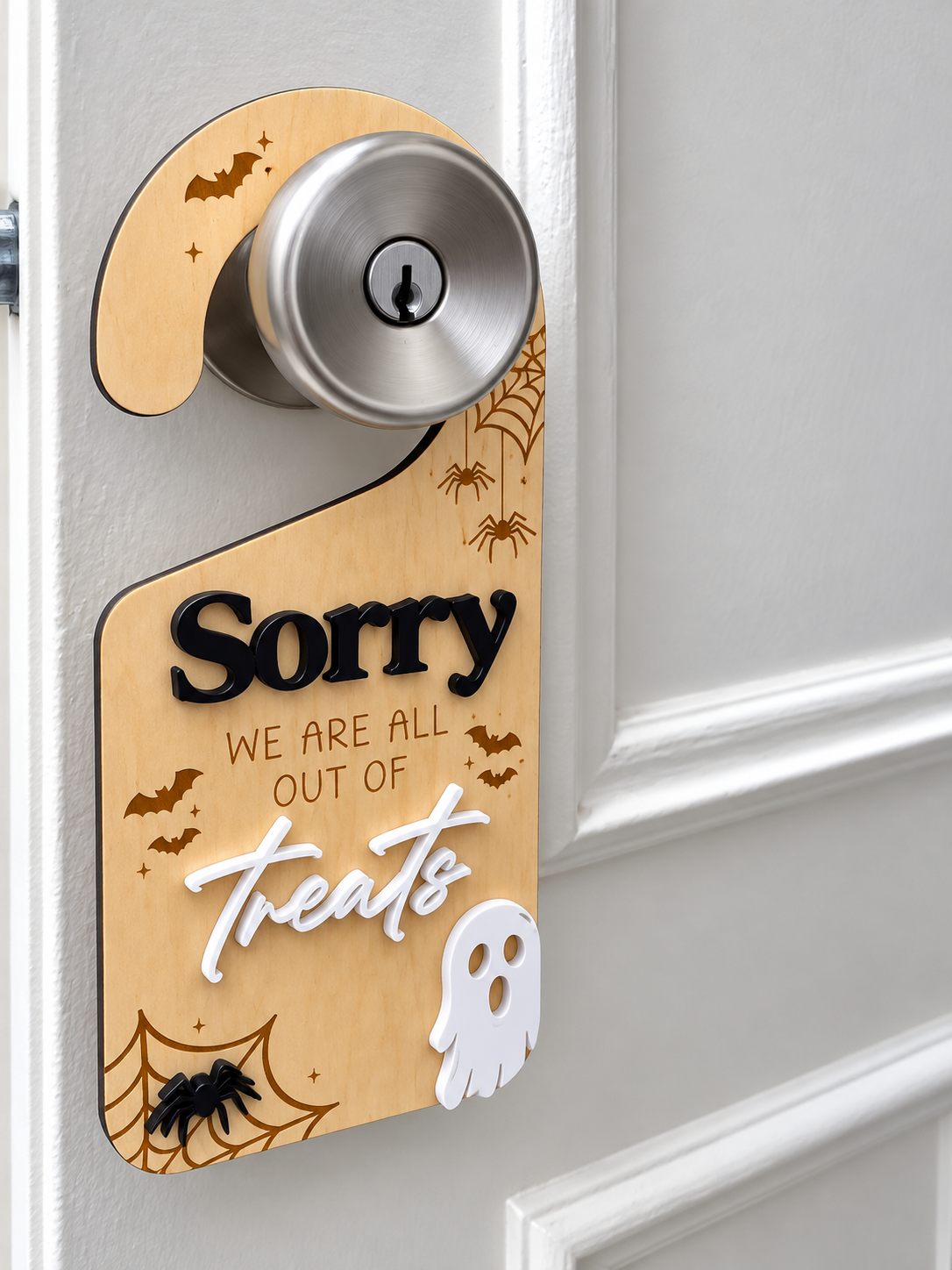 TRICK OR TREAT – DOUBLE-SIDED HALLOWEEN DOOR HANGER